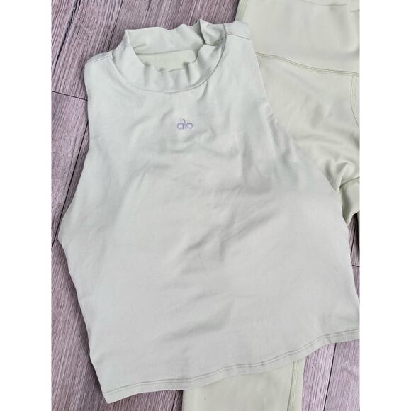 Alo tank and airlift leggings set size large - iced green tea - Picture 9 of 15